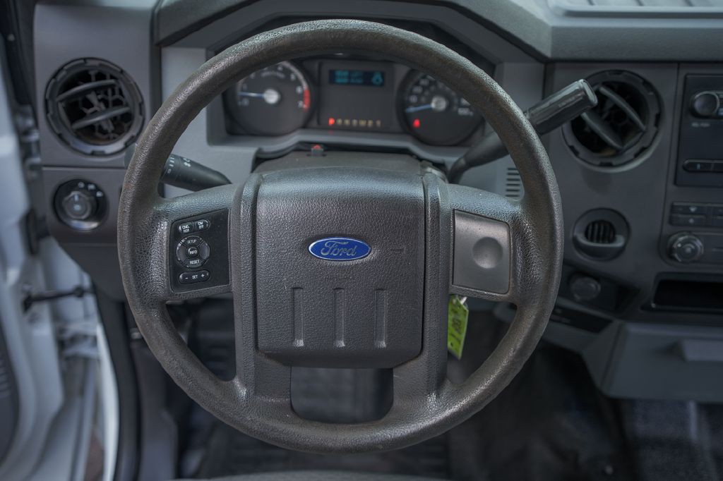 2015 Ford F-250 Image 28