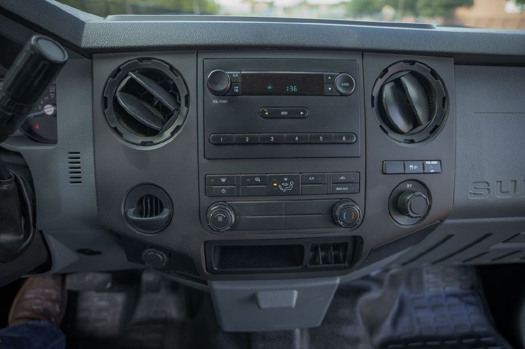 2015 Ford F-250 Image 33