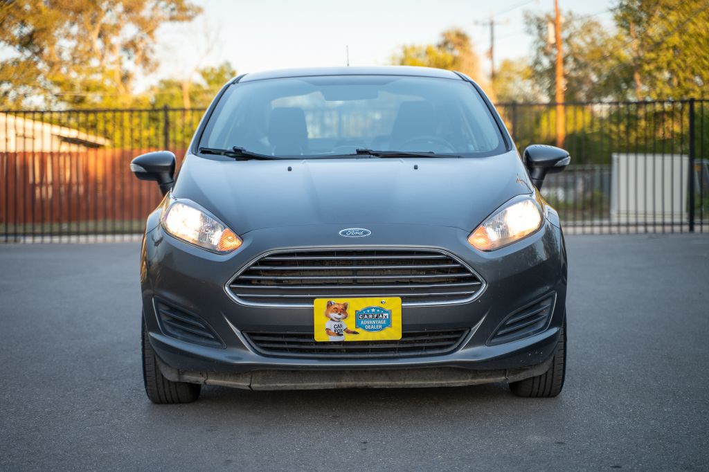 2016 Ford Fiesta Image 2
