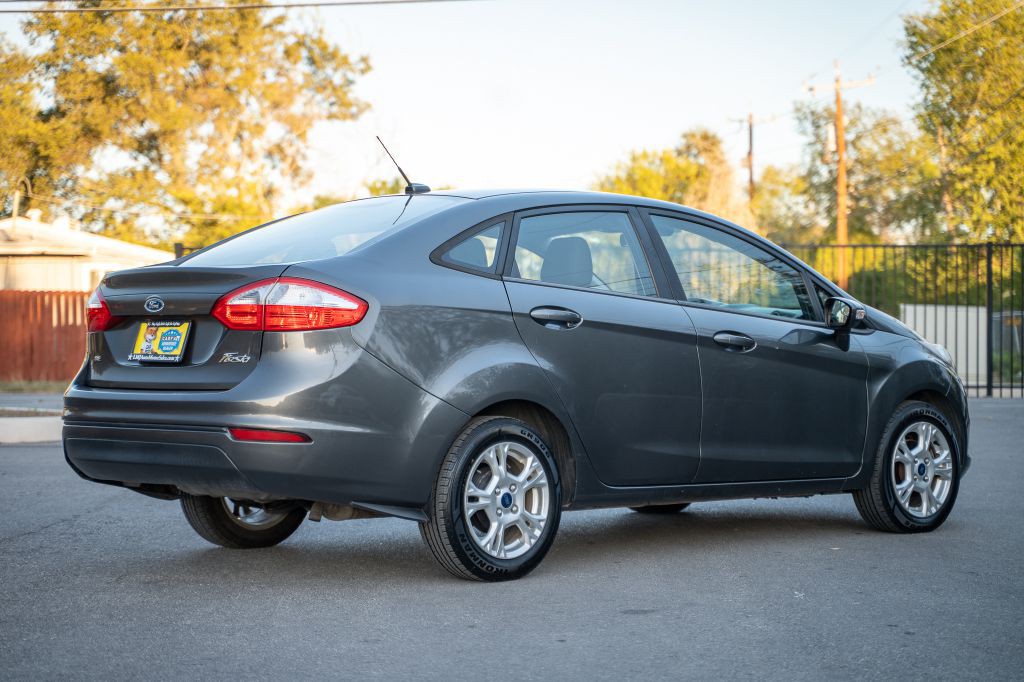 2016 Ford Fiesta Image 5