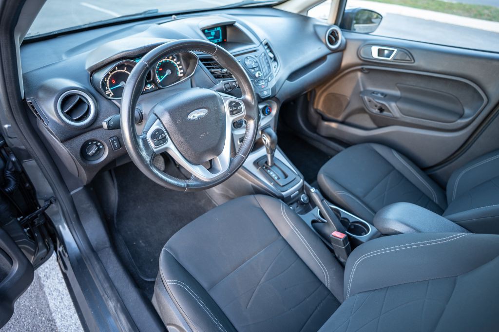 2016 Ford Fiesta Image 11