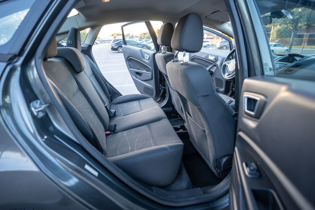 2016 Ford Fiesta Image 20