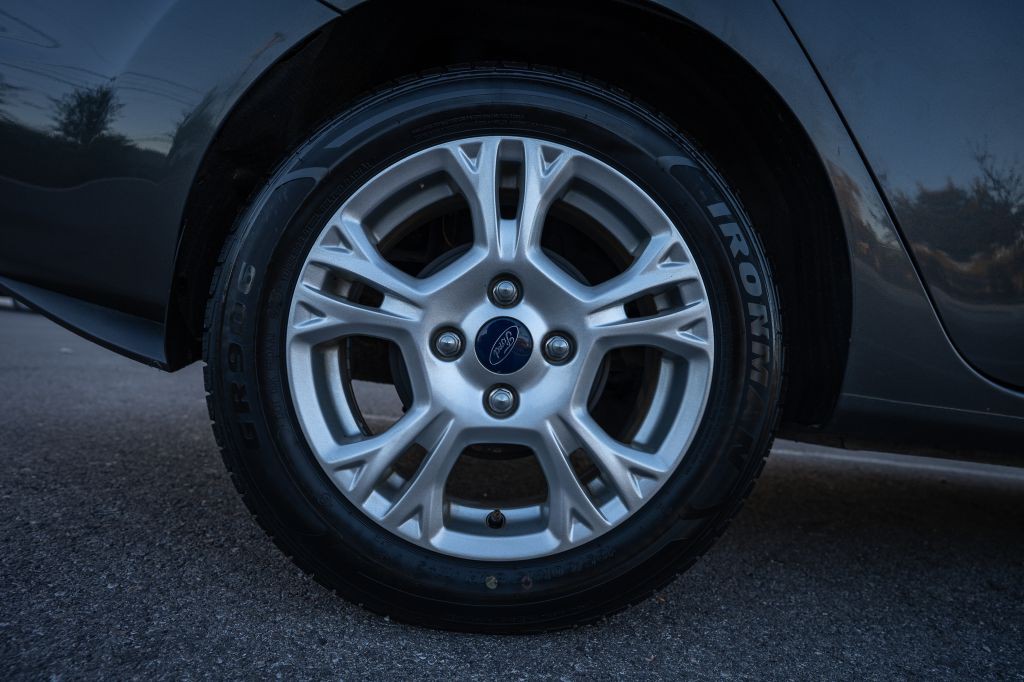 2016 Ford Fiesta Image 24