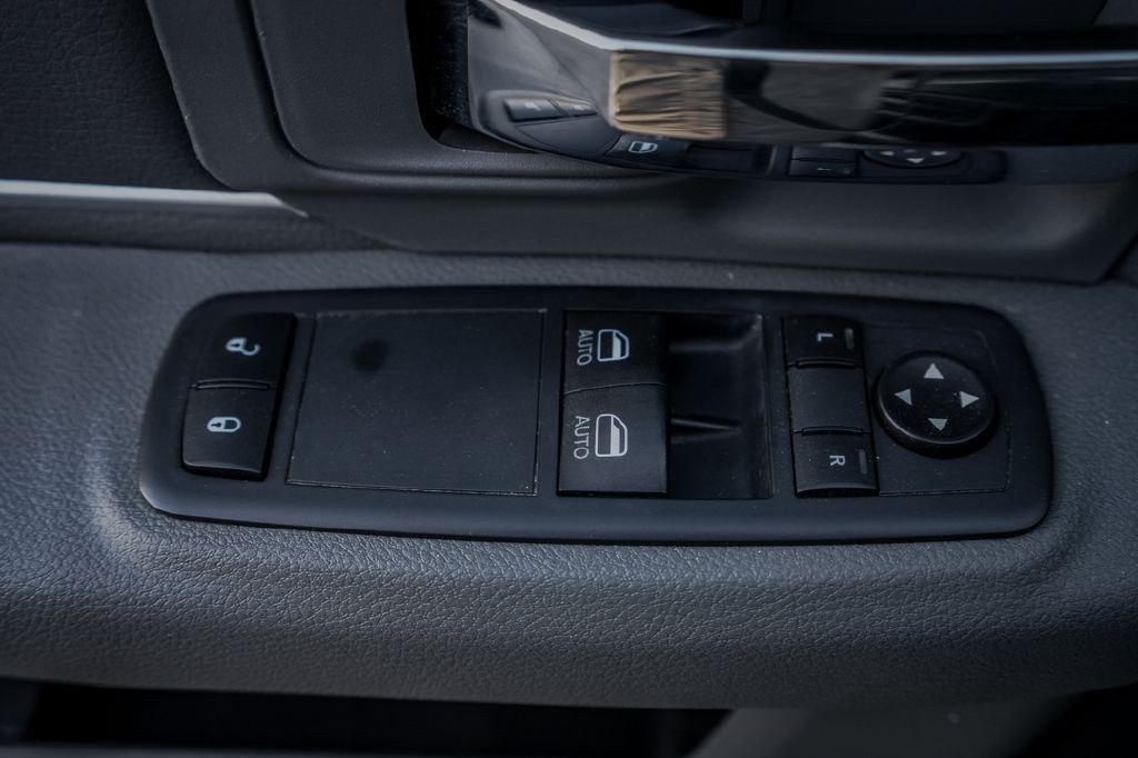 2017 RAM 1500 Image 38