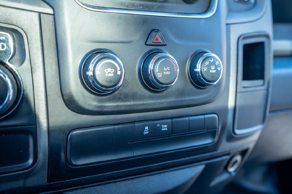 2017 RAM 1500 Image 25