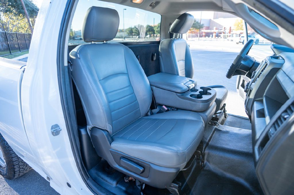 2017 RAM 1500 Image 32