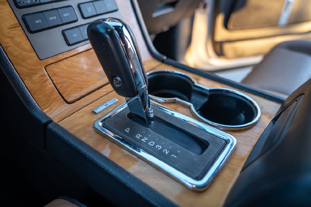 2012 Lincoln Navigator Image 24