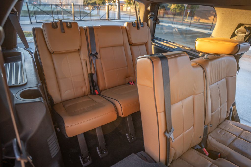 2012 Lincoln Navigator Image 32