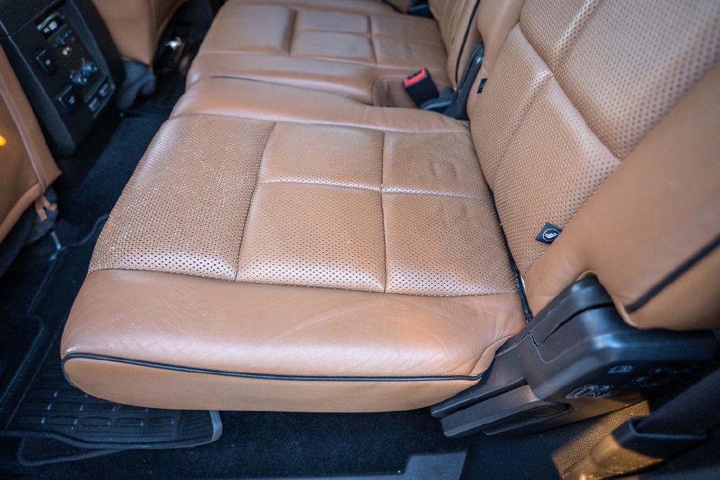 2012 Lincoln Navigator Image 35