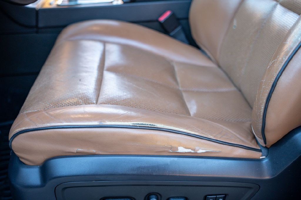 2012 Lincoln Navigator Image 36