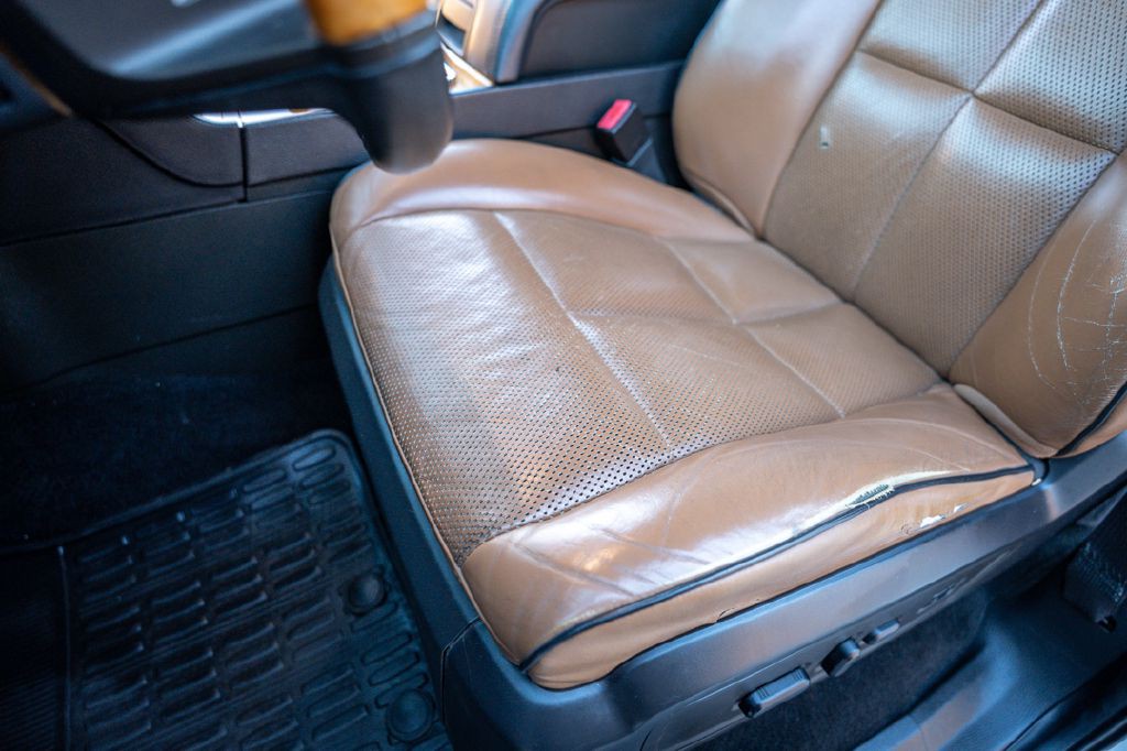 2012 Lincoln Navigator Image 37