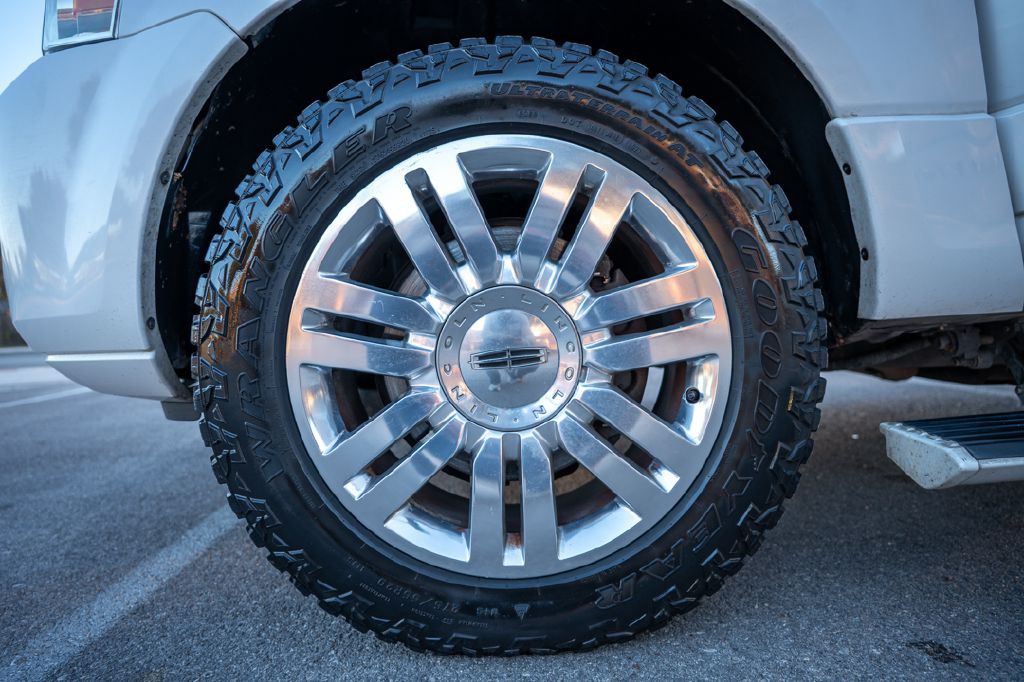 2012 Lincoln Navigator Image 43