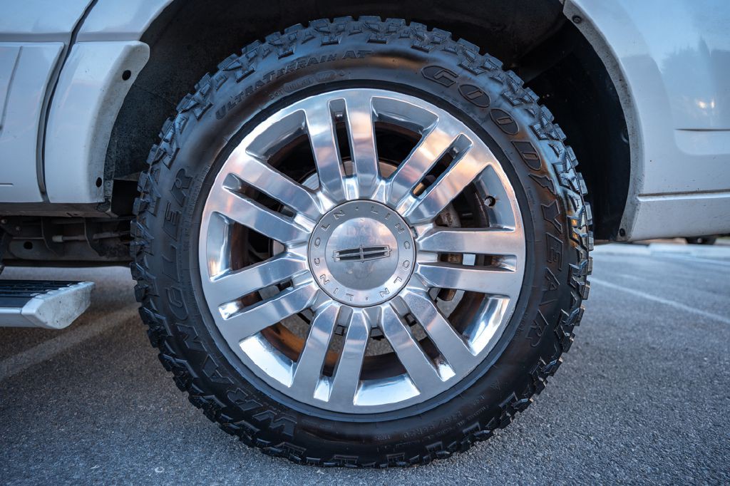 2012 Lincoln Navigator Image 44