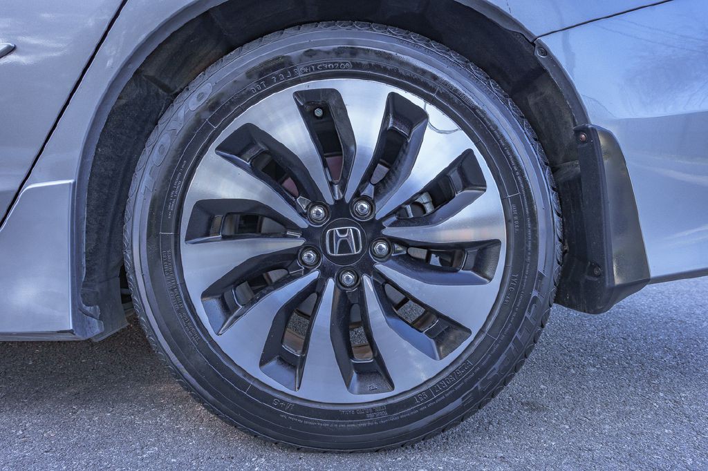 2017 Honda Accord Image 49