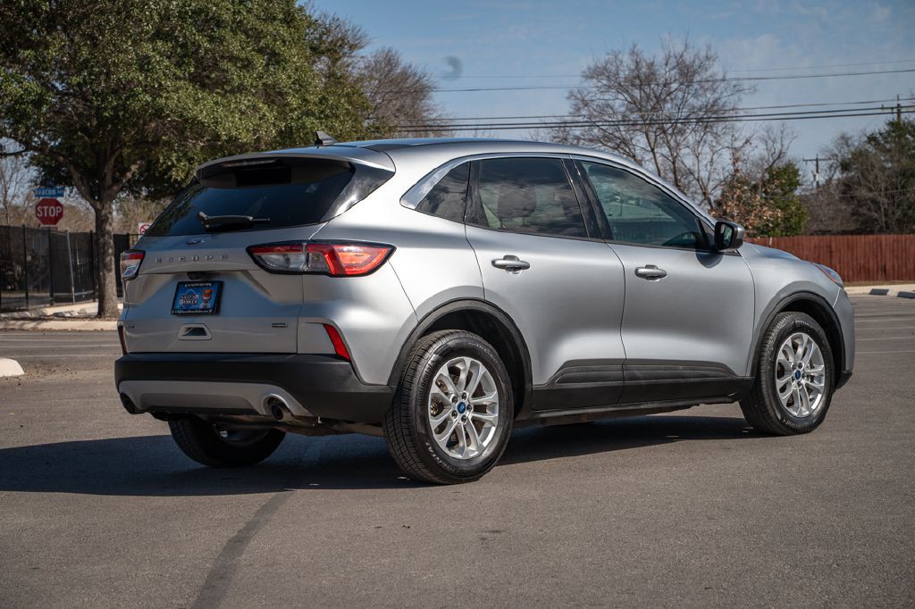 2021 Ford Escape Image 4