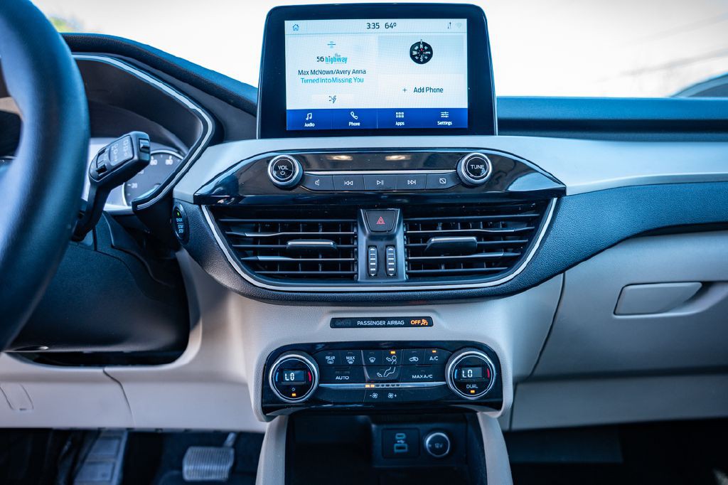 2021 Ford Escape Image 23