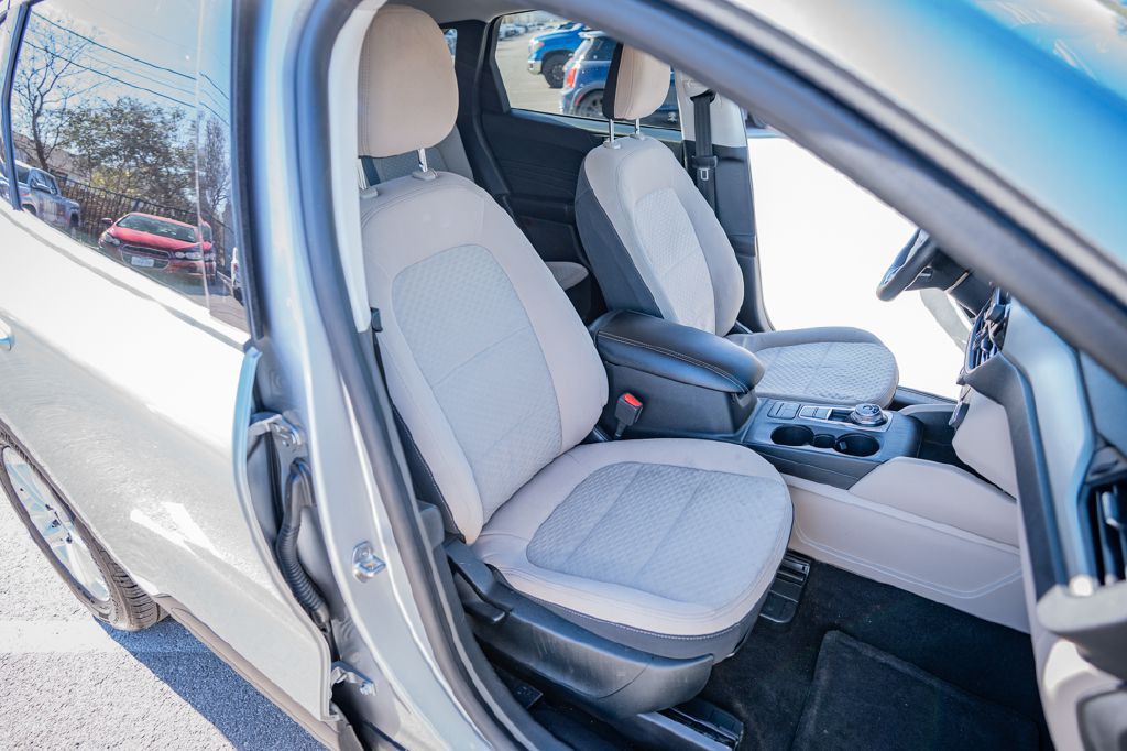 2021 Ford Escape Image 25