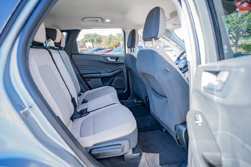 2021 Ford Escape Image 26