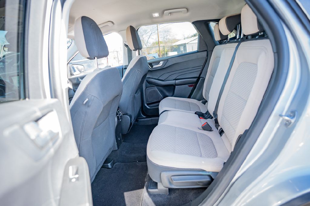 2021 Ford Escape Image 27