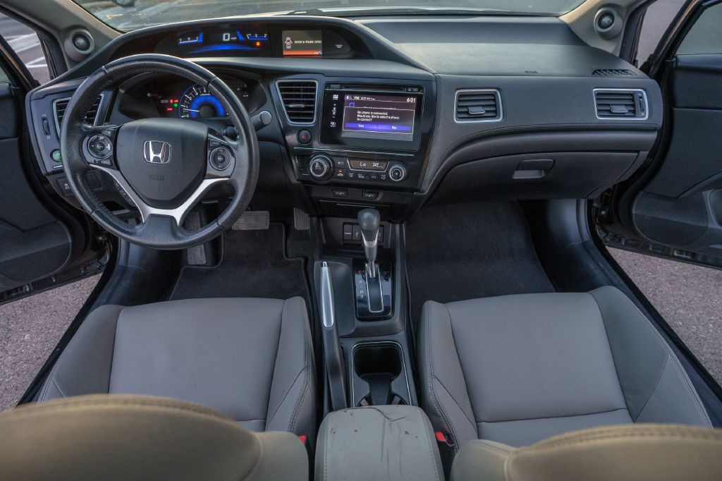 2015 Honda Civic Image 13