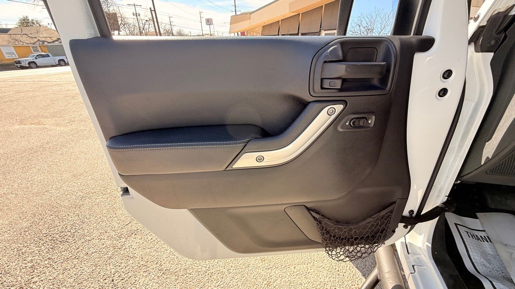 2016 Jeep Wrangler Unlimited Image 18