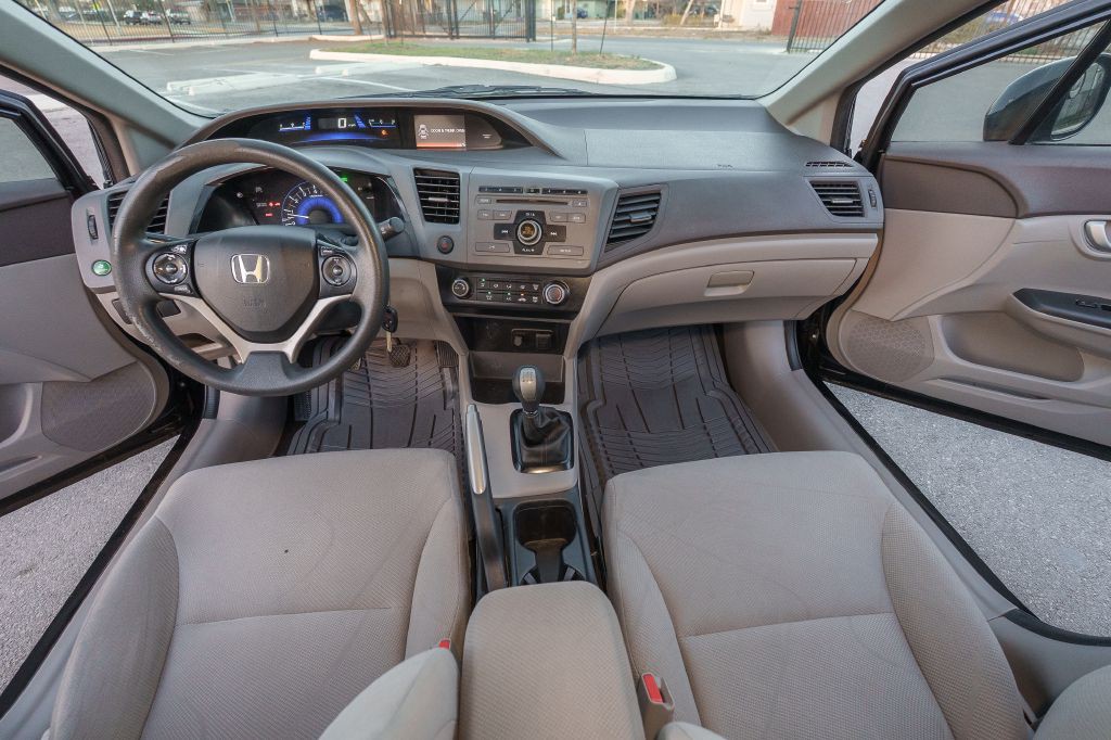 2012 Honda Civic Image 8