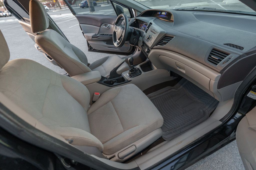 2012 Honda Civic Image 16