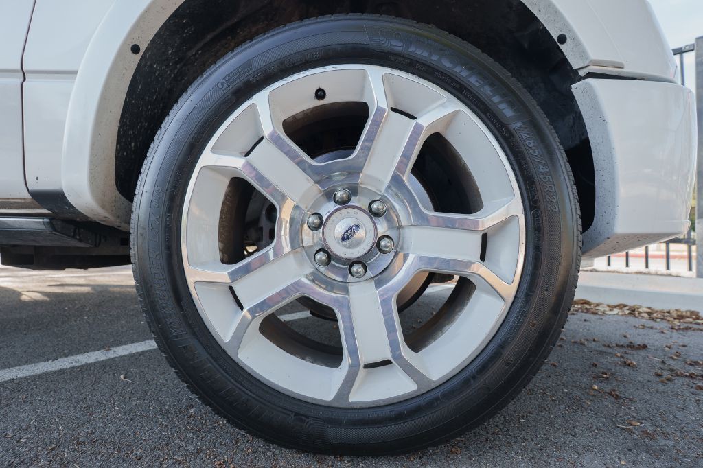 2011 Ford F-150 Image 25