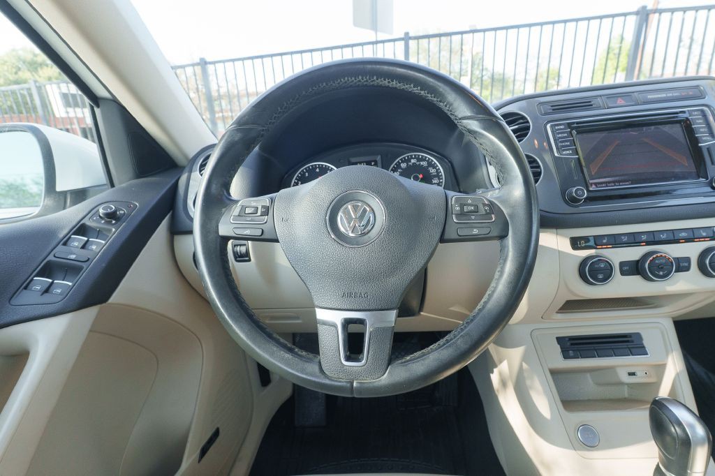 2016 Volkswagen Tiguan Image 14