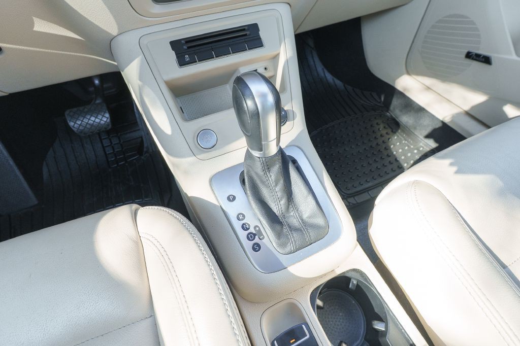 2016 Volkswagen Tiguan Image 24