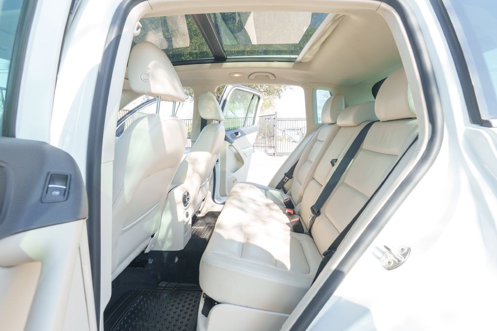2016 Volkswagen Tiguan Image 30