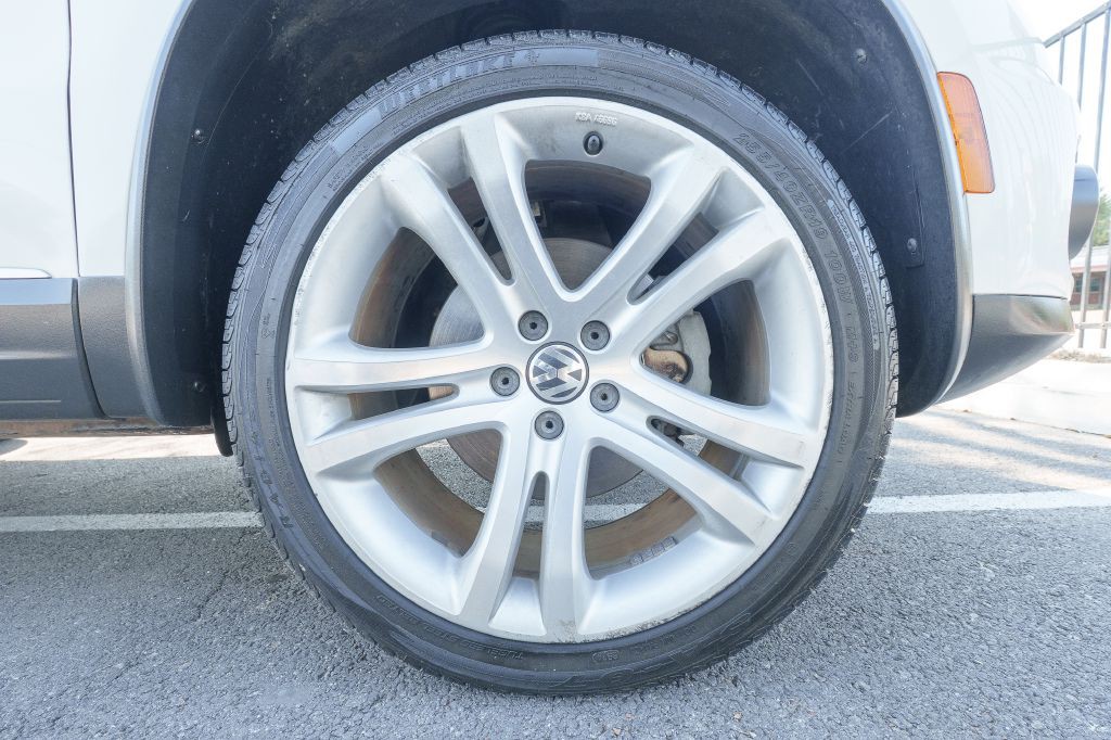 2016 Volkswagen Tiguan Image 35