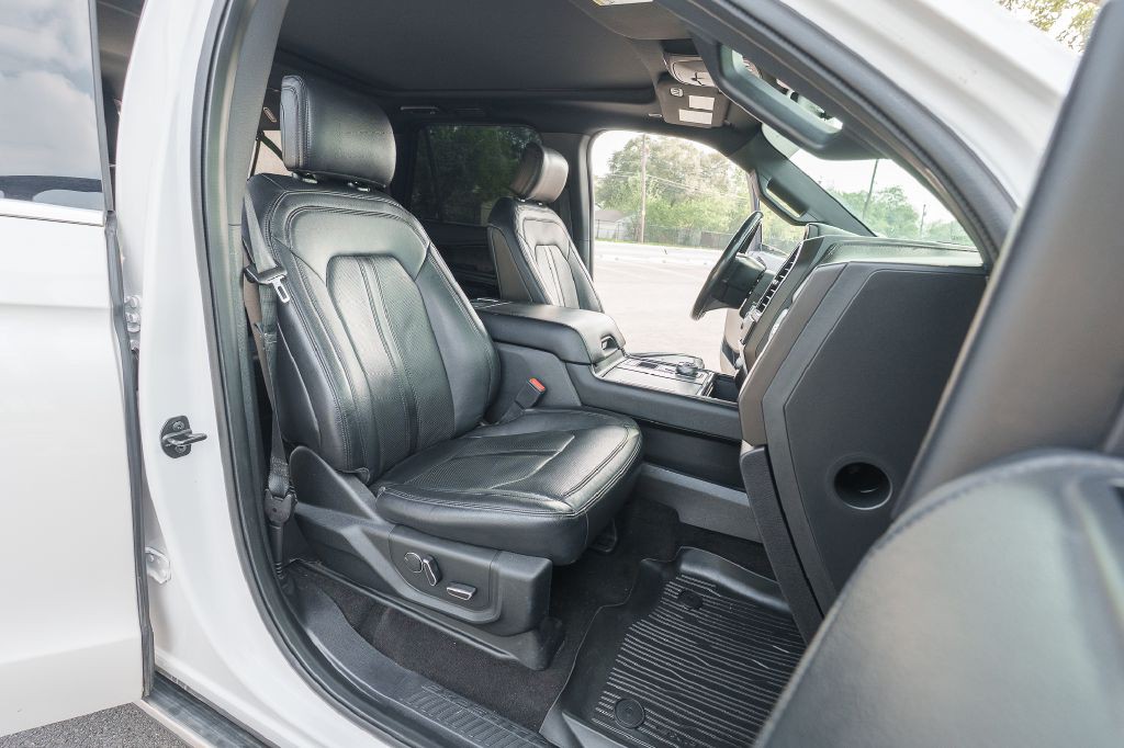 2019 Ford Expedition Image 8