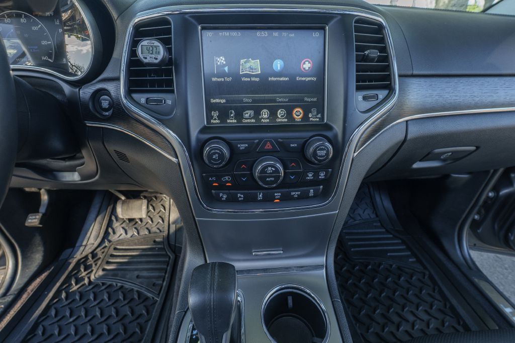 2017 Jeep Grand Cherokee Image 15
