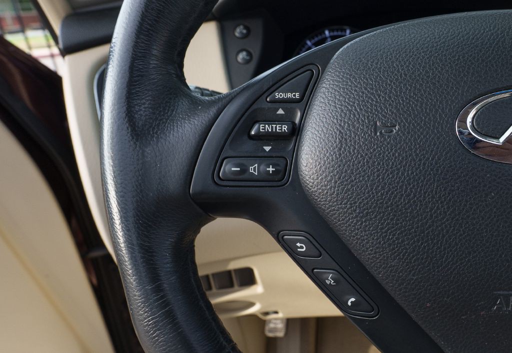 2016 INFINITI QX50 Image 11