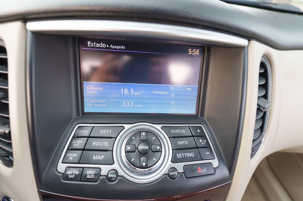 2016 INFINITI QX50 Image 16