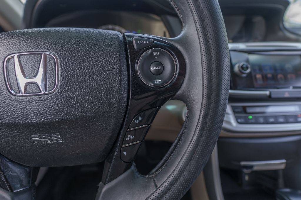 2015 Honda Accord Image 22