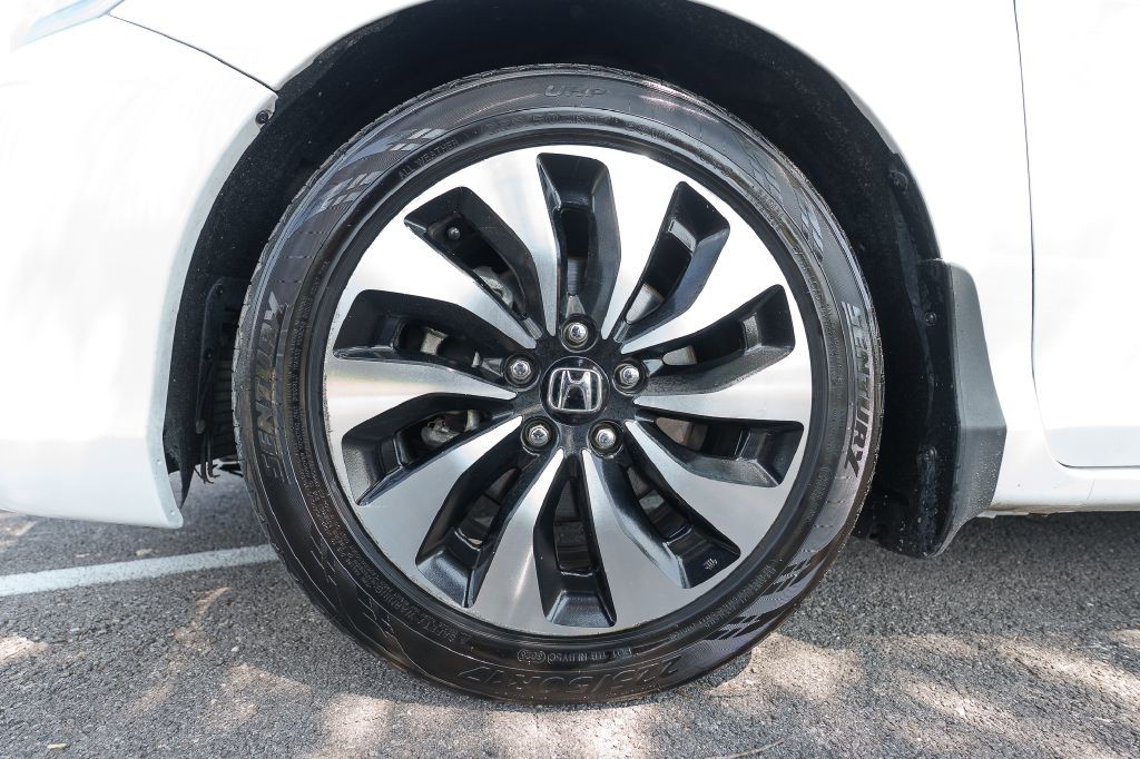 2015 Honda Accord Image 30