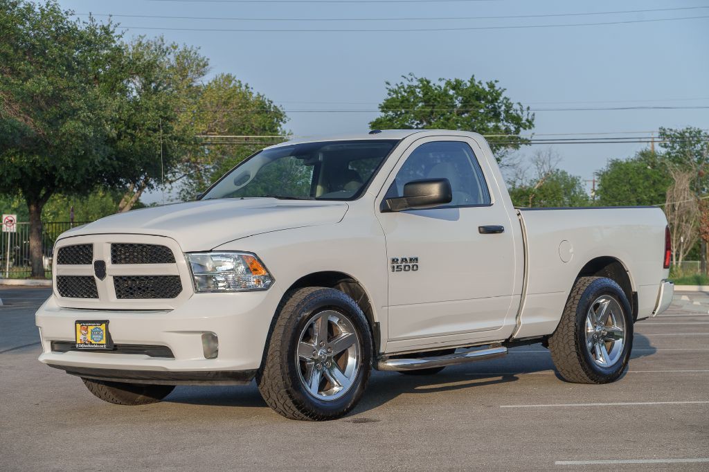 2014 RAM 1500 Image 1