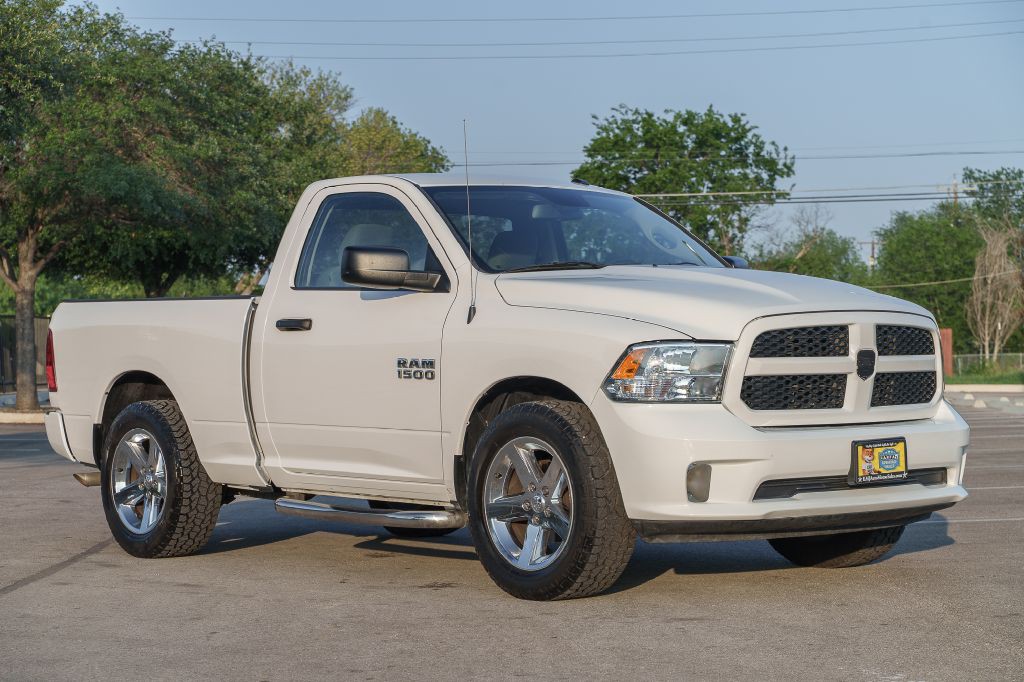 2014 RAM 1500 Image 3