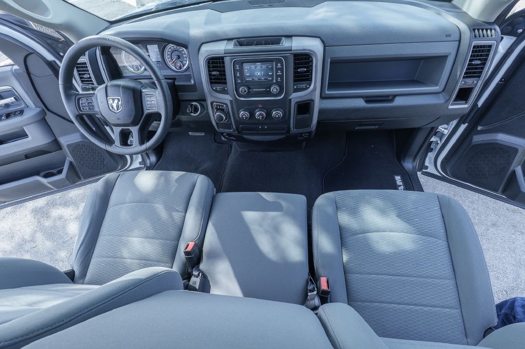 2014 RAM 1500 Image 9