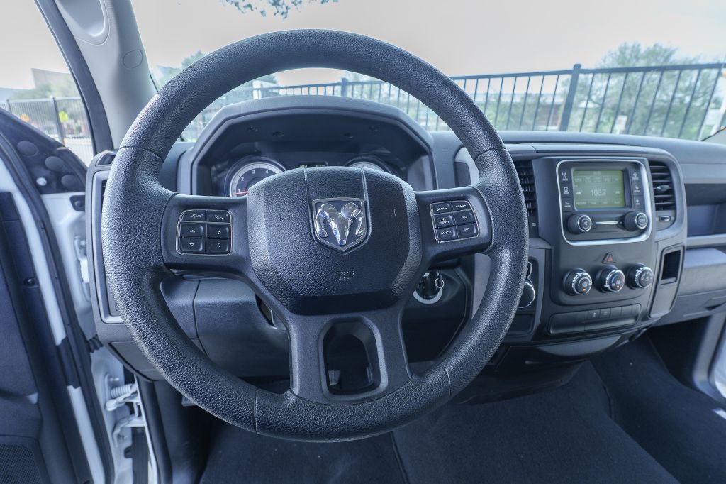 2014 RAM 1500 Image 12