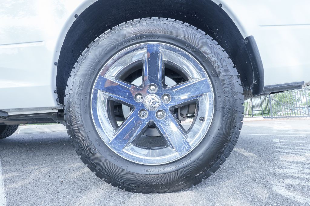 2014 RAM 1500 Image 21