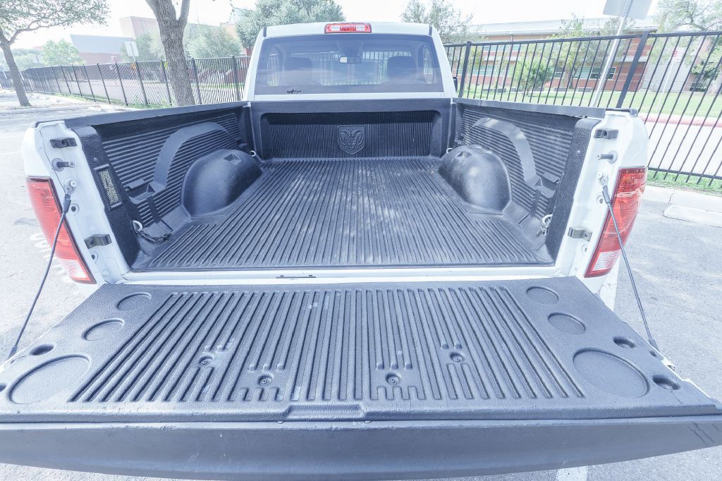 2014 RAM 1500 Image 24