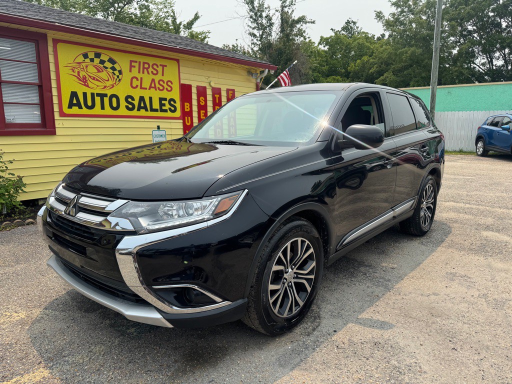 2018 Mitsubishi Outlander Image 1