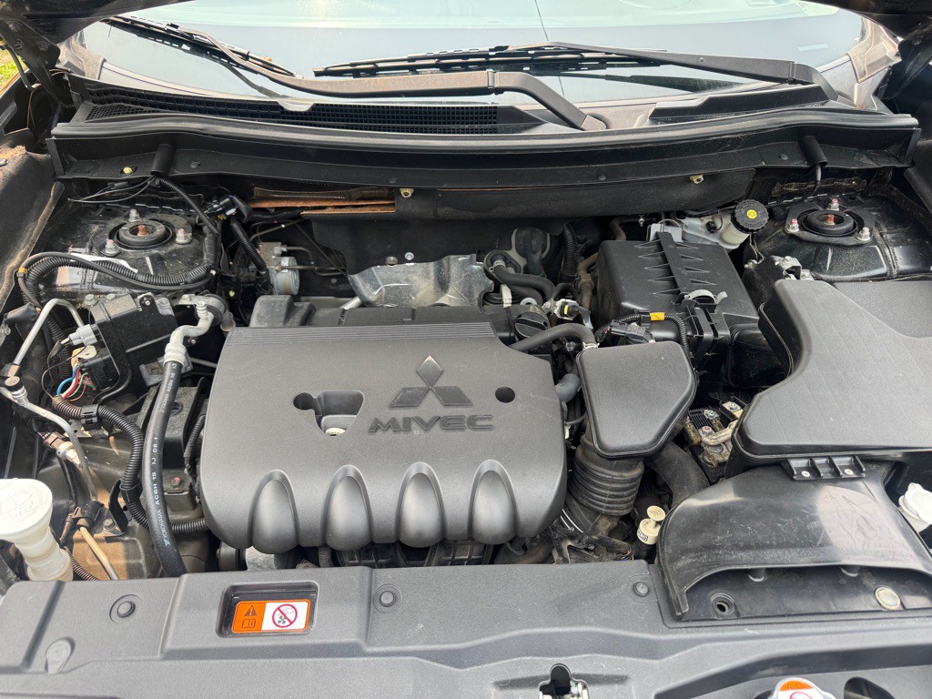 2018 Mitsubishi Outlander Image 21