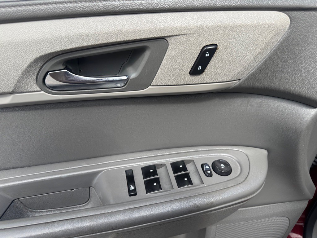 2015 Chevrolet Traverse Image 8