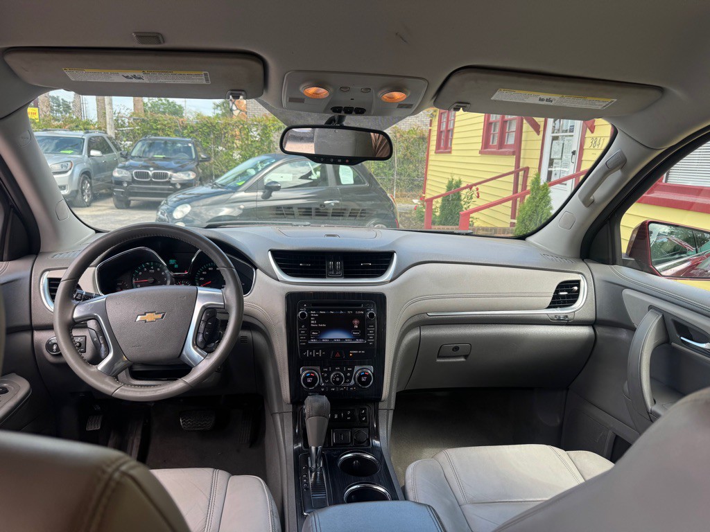 2015 Chevrolet Traverse Image 18