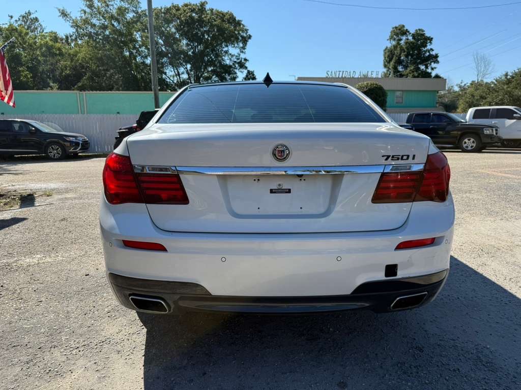 2014 BMW 7 Series Image 5