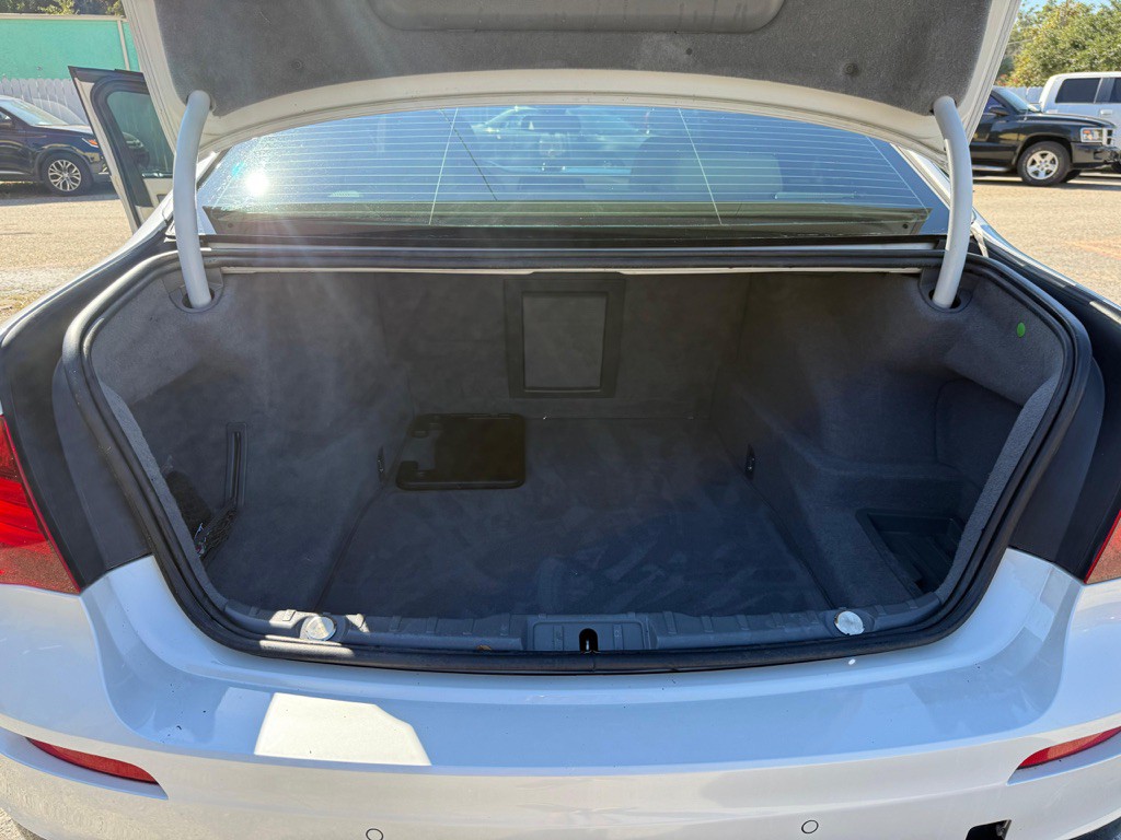 2014 BMW 7 Series Image 12